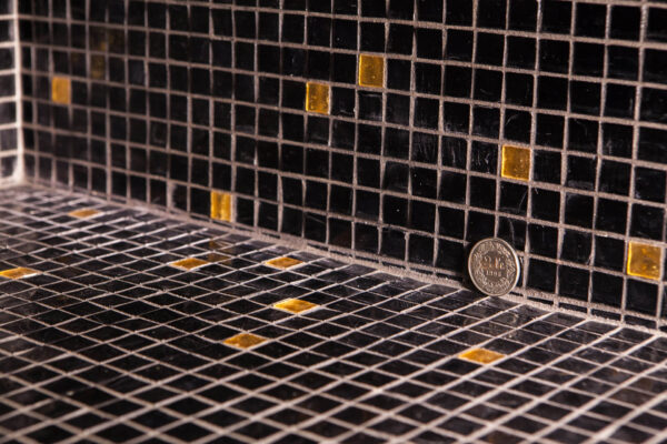 Hamman privée en carrelage, mosaïque, angle, canton de Vaud