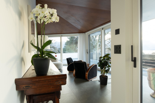 Rénovation du carrelage d'un séjour d'une villa de Montreux