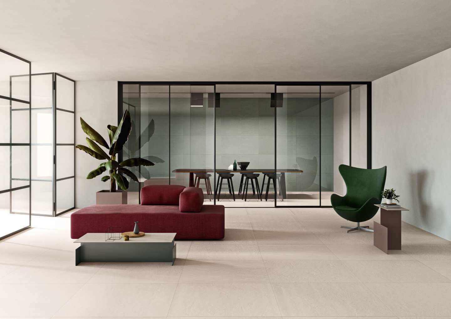 Color Studio 4 Salon et salle à manger avec carrelage crème avec canapé rouge et mur gris. Color studio Sage