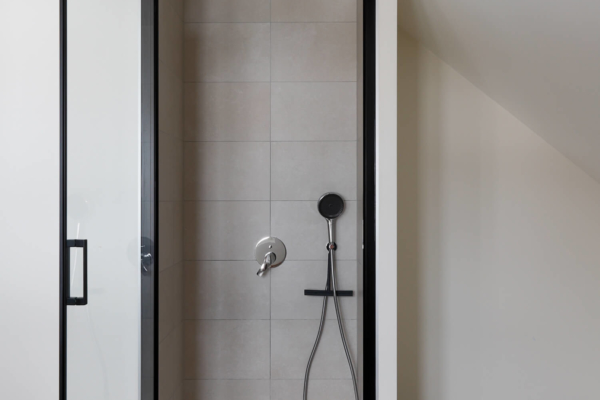 Douche italienne avec porte